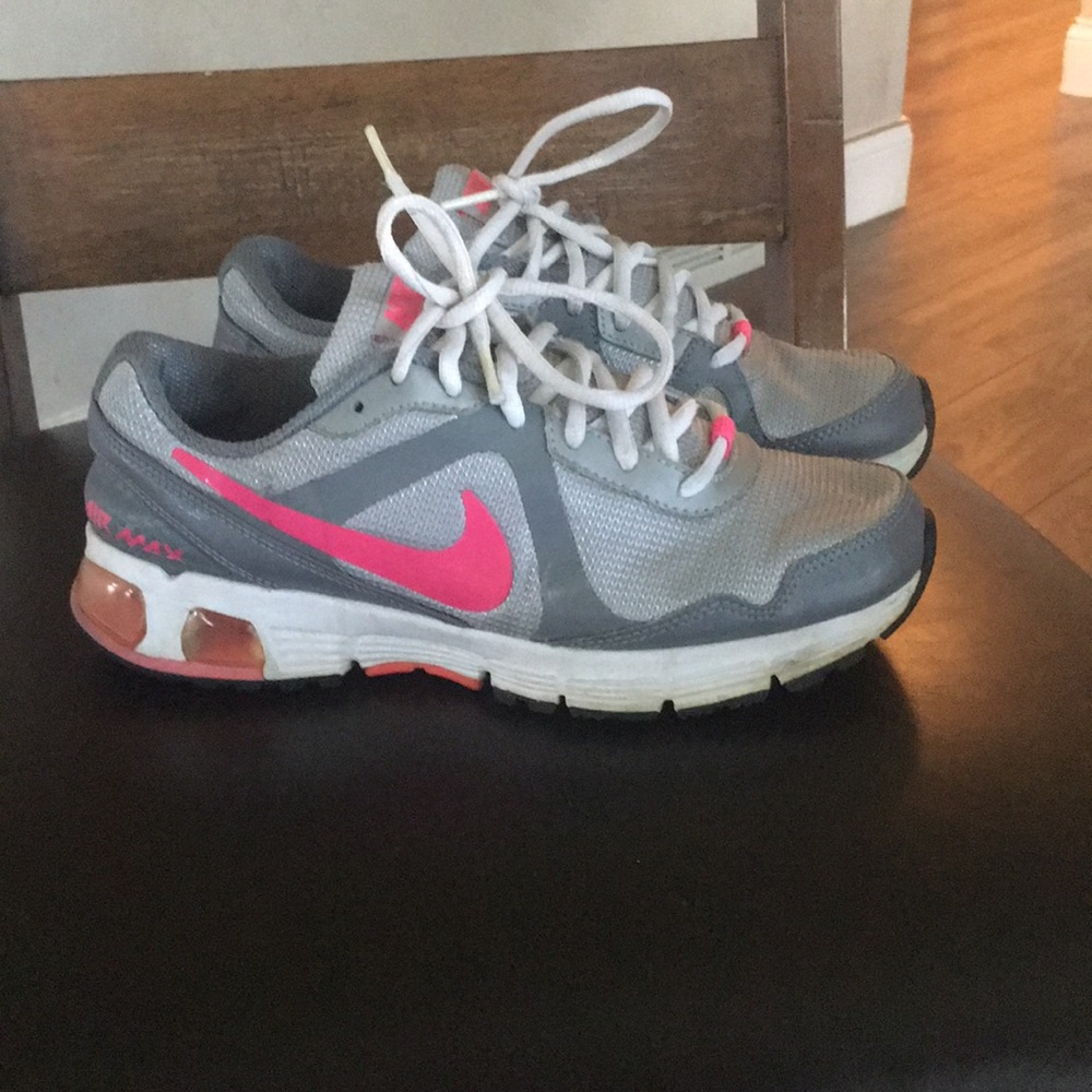 Women’s Nike shoes